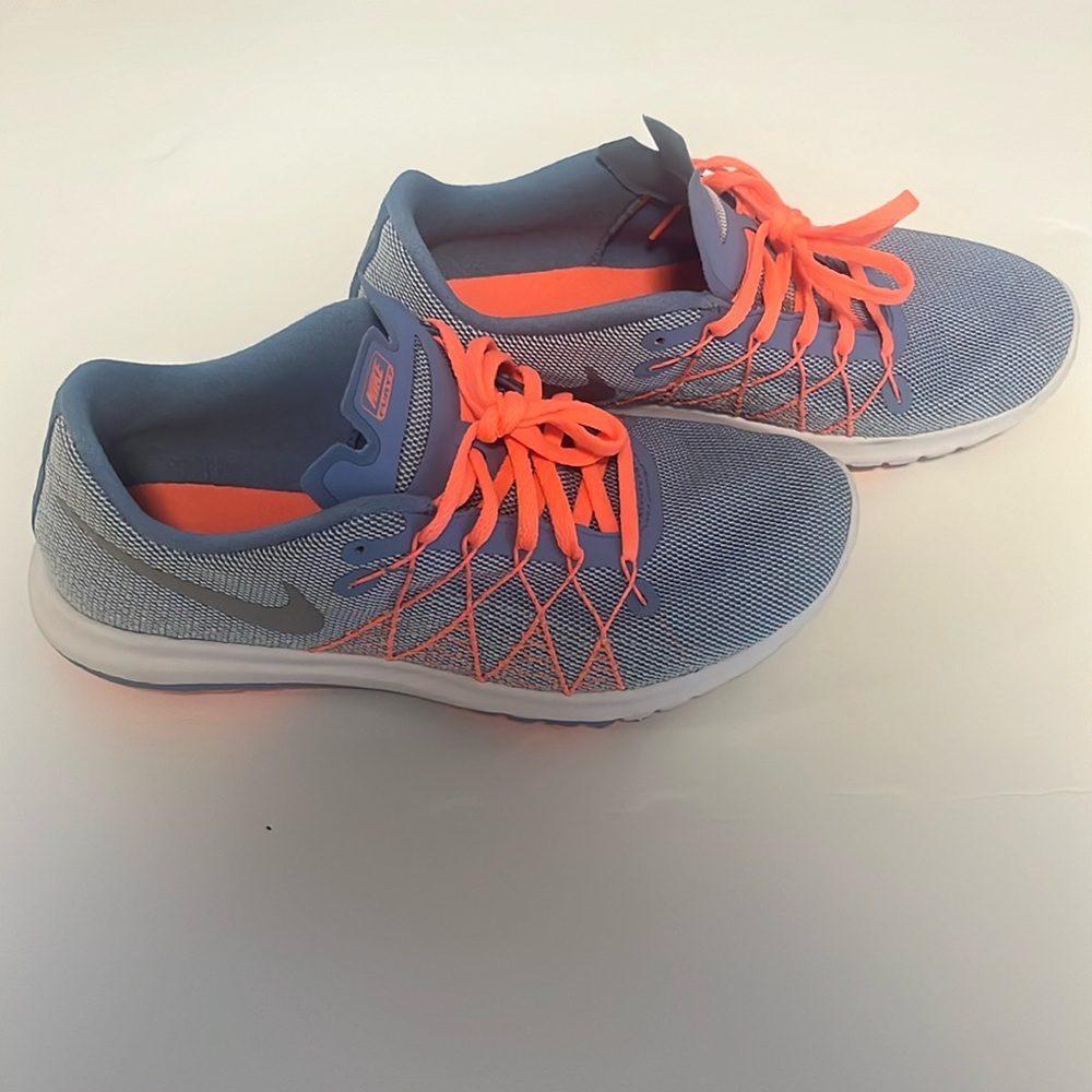 Nike Fury 2 Sneakers